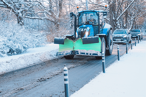 Aug 14-Snow Removal_Blog Image Snow removal insurance 2024