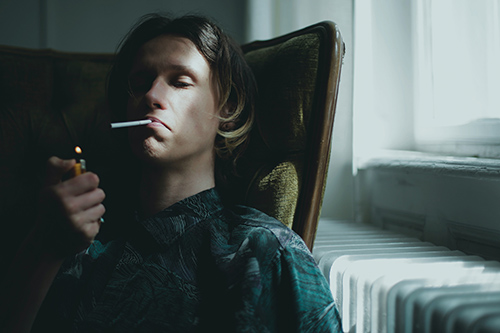 hotel guest – smoking smoking in hotel room