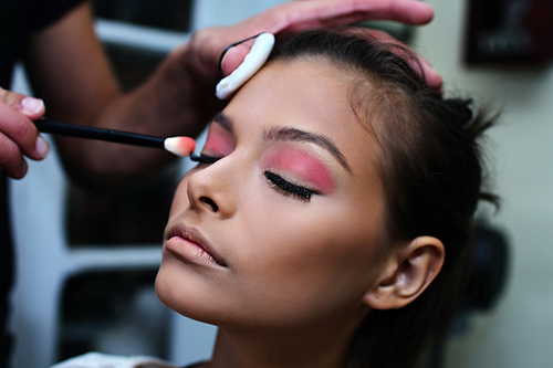 makeup-artist makeup artist error