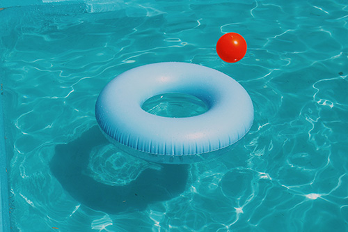 pool swimming pool